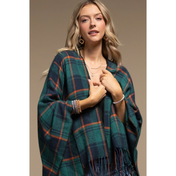 SOLD OUT Teal Plaid Blanket Ruana Knit Fall Winter Fringe Open Poncho Wrap - Picture 2 of 6